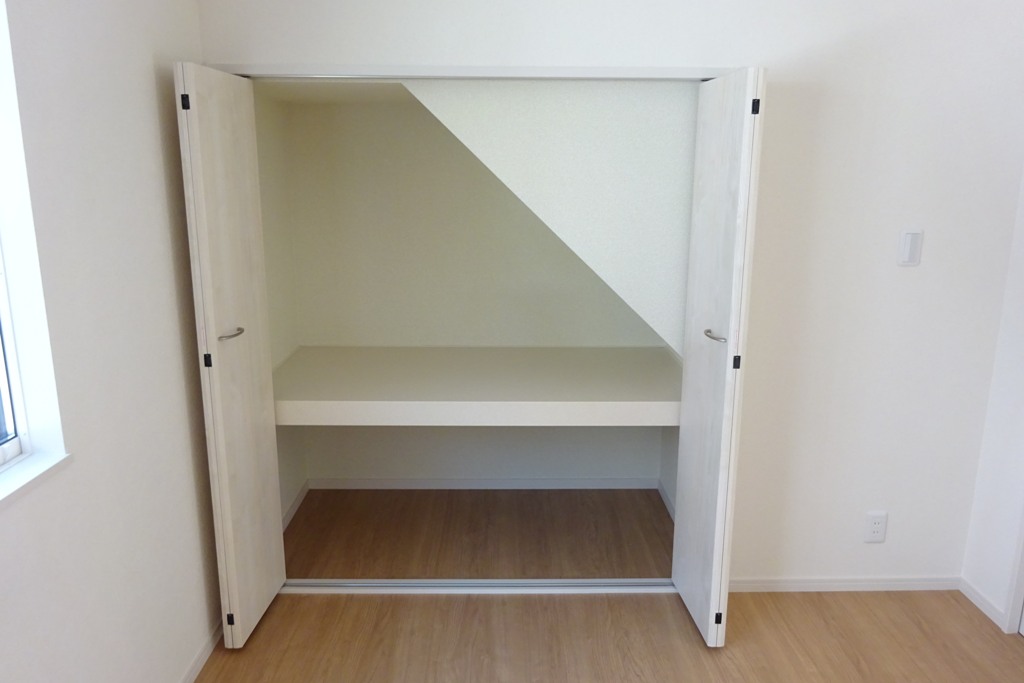 収納　1階洋室収納