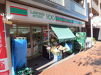 コンビニ　ローソンストア100飛田給店（コンビニ）まで70m