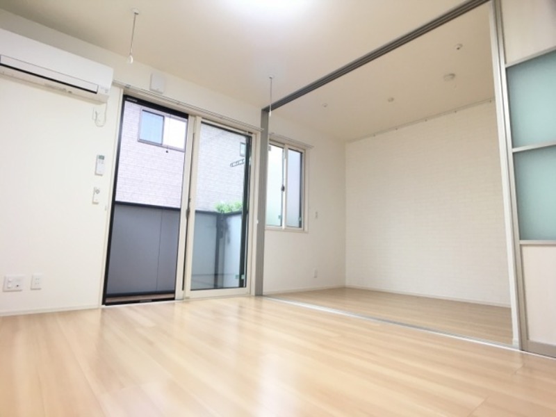 居室・リビング　図面と現状に相違がある場合には現状を優先