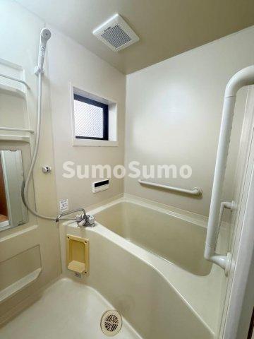 バス・シャワールーム　ゆったり過ごせるお風呂です