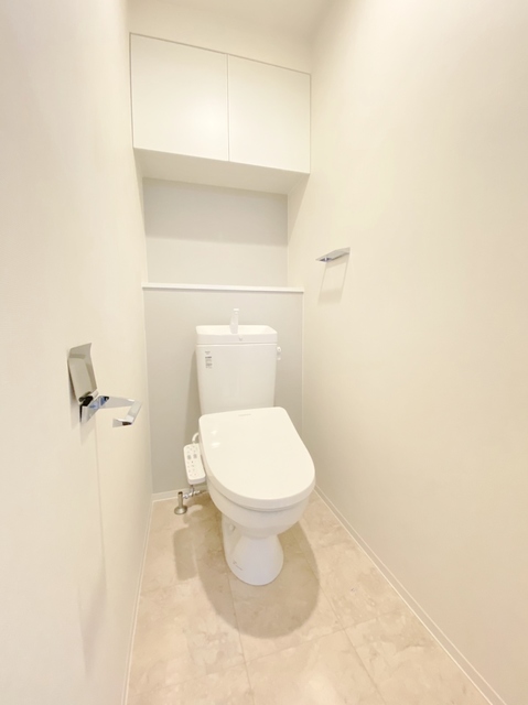 トイレ　温水洗浄便座