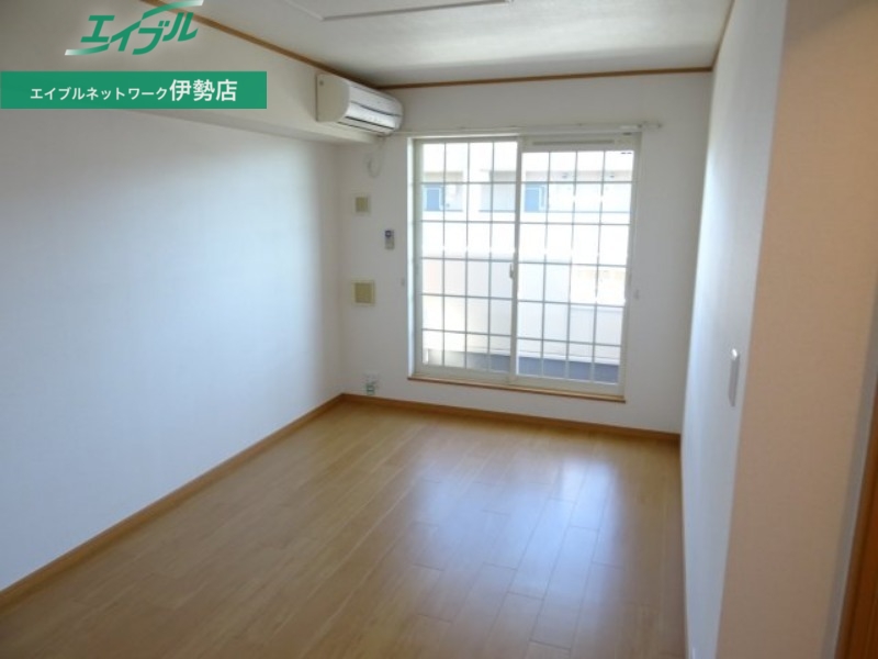 居室・リビング　同型参考写真