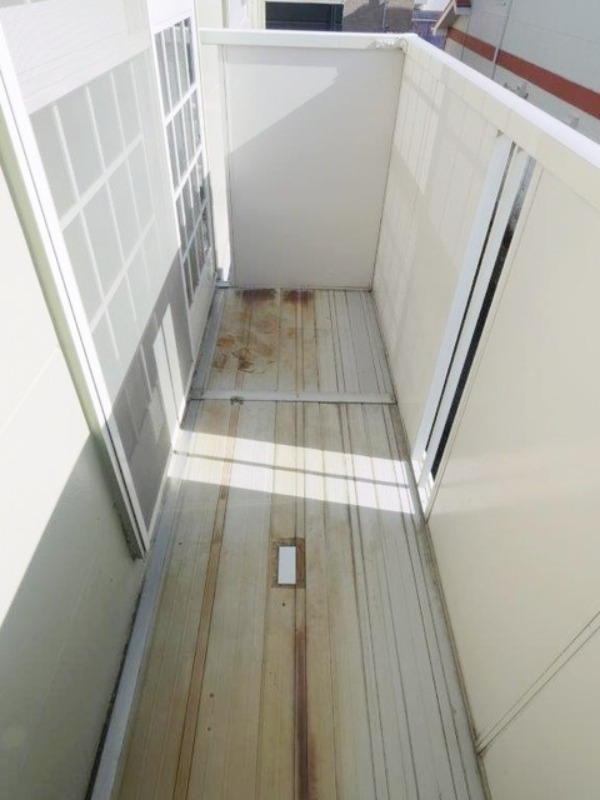 バルコニー　図面と現状に相違がある場合には現状を優先