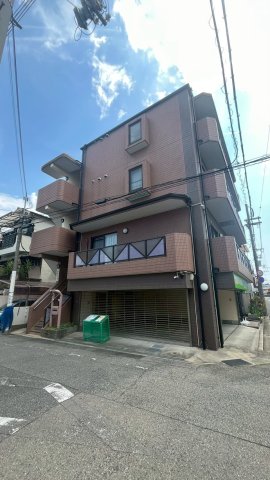 建物外観　外観は落ち着いています
