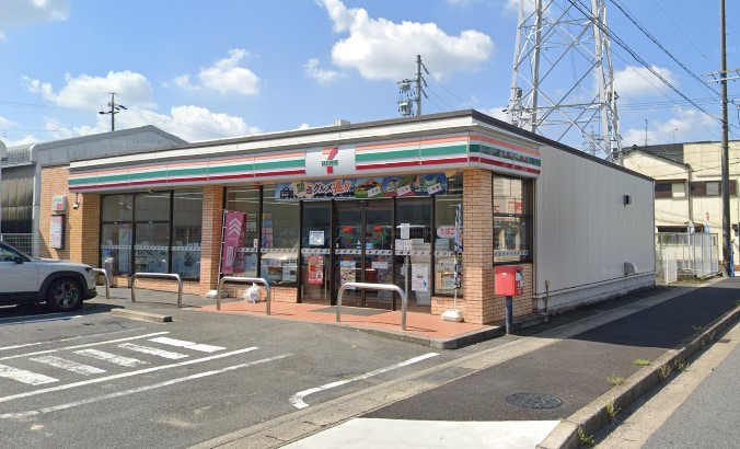 コンビニ　セブンイレブン 尾張旭東名西町店（コンビニ）まで527m
