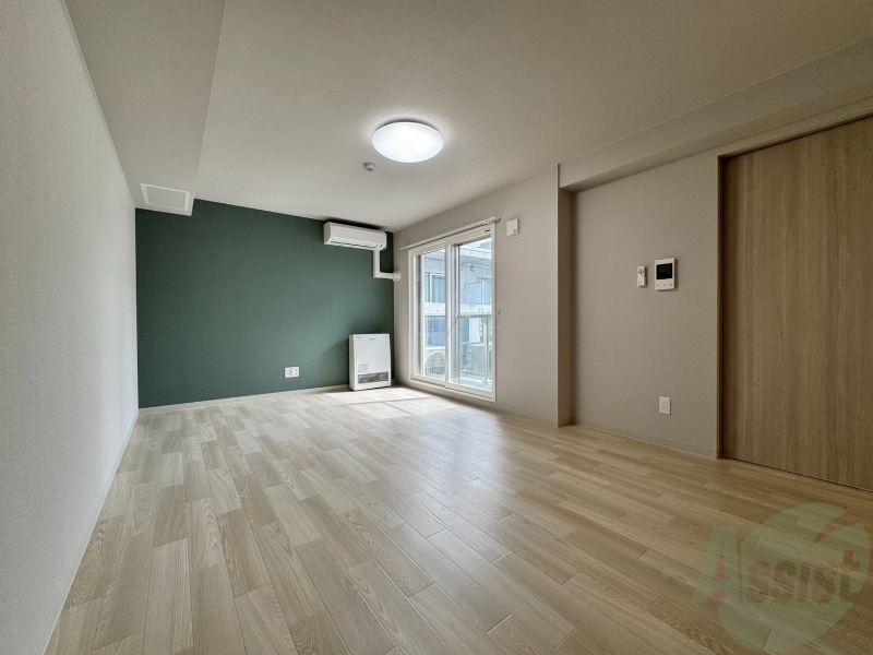 居室・リビング　広々としたリビングですね。使い勝手がよさそうですね！