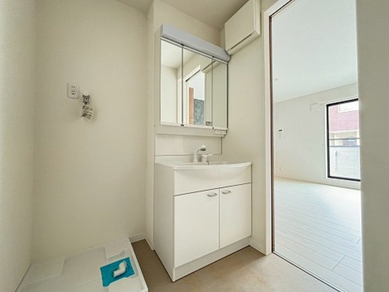 洗面設備　※別部屋の写真です