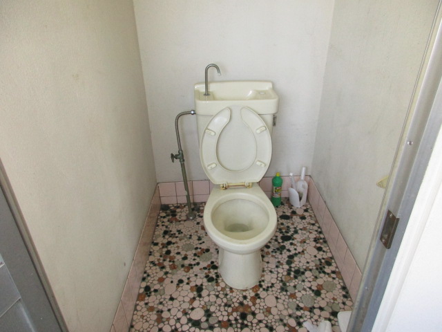 ゲストハウス横浜鶴見のトイレ写真