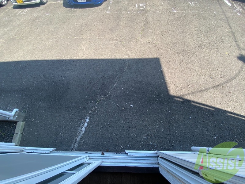 バルコニー　バルコニーはございません。こちらをご利用ください。