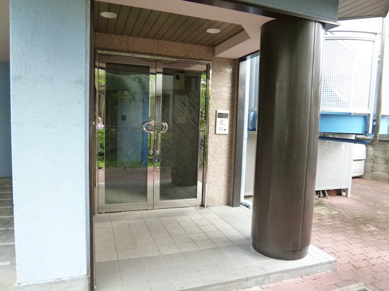 セキュリティ　オートロック付き