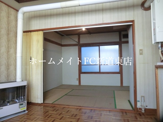 居室・リビング　リビング