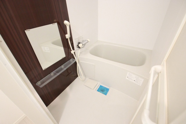 バス・シャワールーム　※別室の参考写真の為、現況優先です。