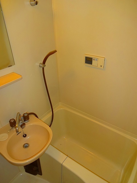 バス・シャワールーム　※写真は同物件別号室