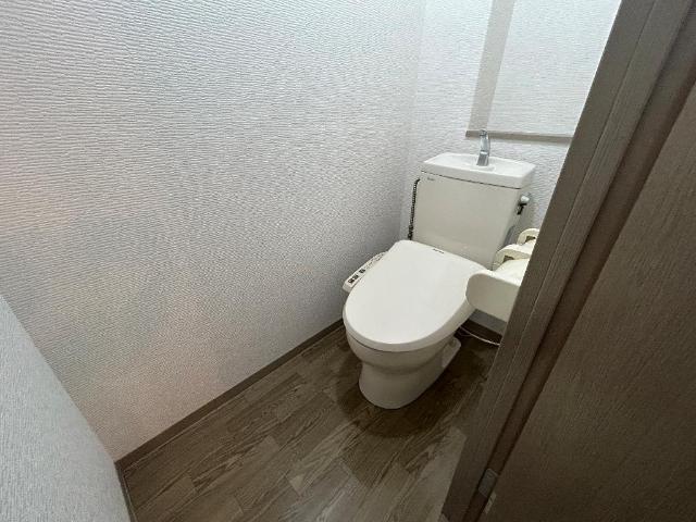 トイレ　トイレ