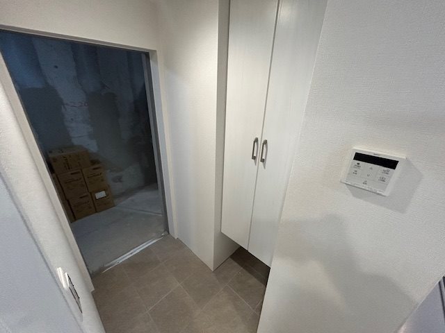 玄関　※1階の室内写真のため、ご参考ください。