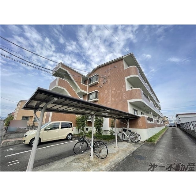 エントランス　建物外観