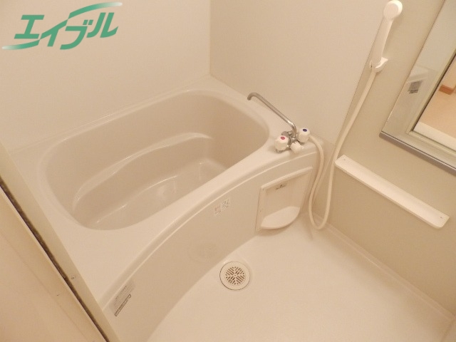 バス・シャワールーム　同型参考写真