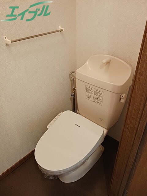 トイレ　同型参考写真