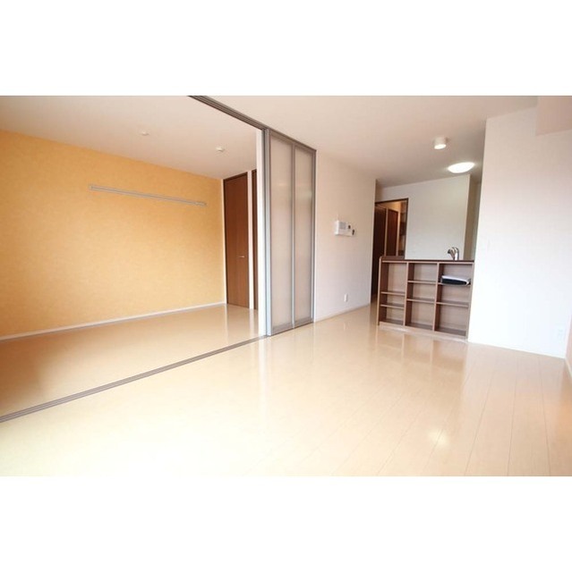 居室・リビング　※画像は全て１０３の内観写真です