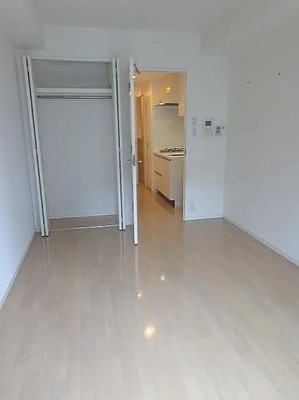 居室・リビング　別部屋参考画像です