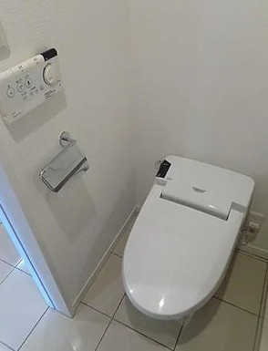 トイレ　※別部屋参考写真