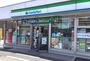コンビニ　ファミリーマート新座馬場二丁目店（コンビニ）まで1m