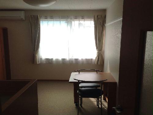 バルコニー　玄関からの居室