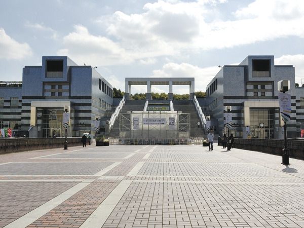 公園　パルテノン多摩（公園）まで700m