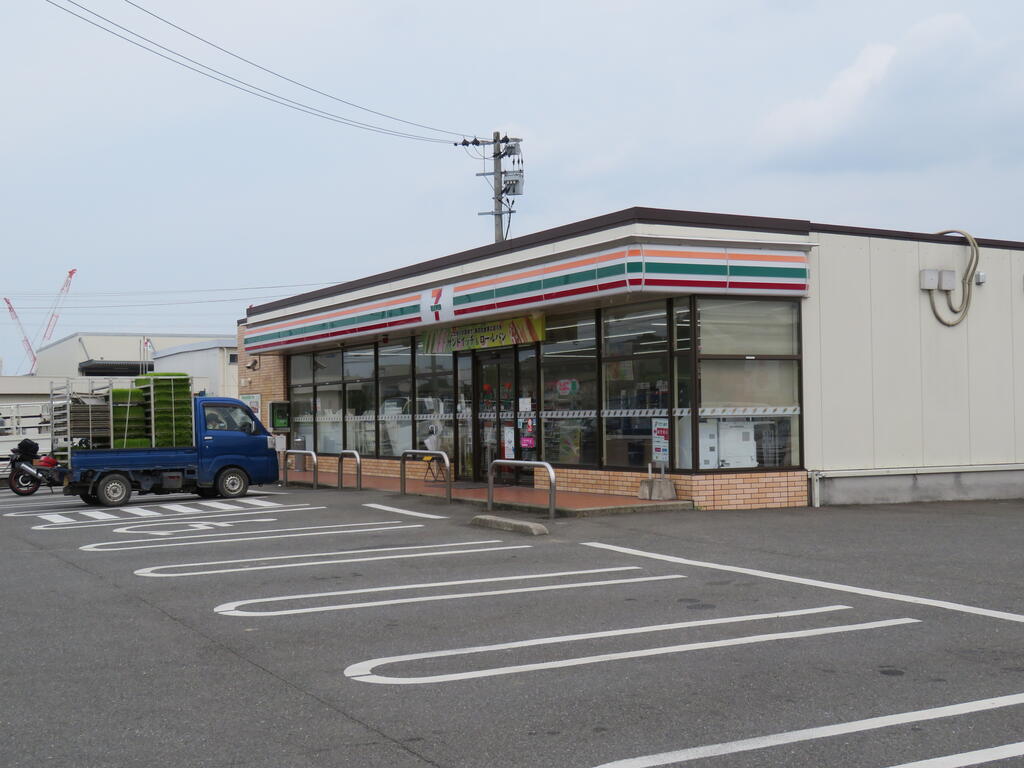 コンビニ　セブンイレブン鳥栖今泉店（コンビニ）まで1041m