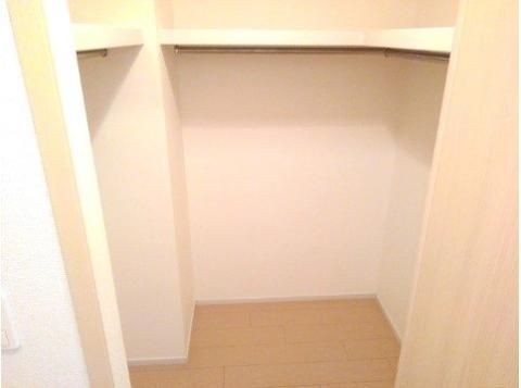 　収納　ウォークインクローゼット