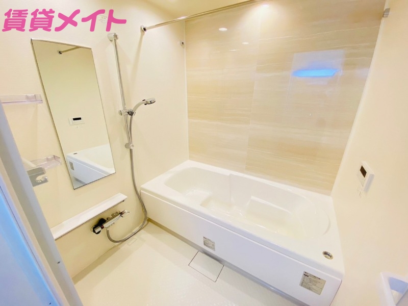 バス・シャワールーム　同型反転タイプ画像