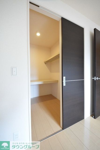 収納　ウォークインクローゼット