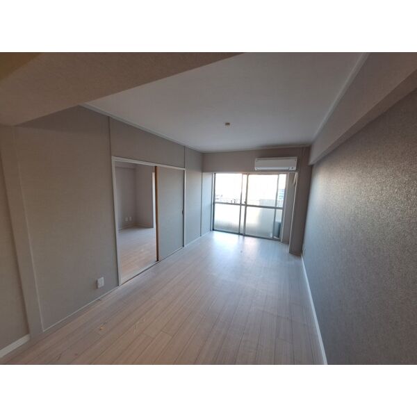 居室・リビング　※別号室の参考写真です