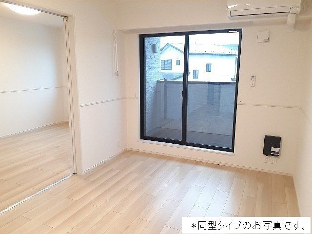 居室・リビング　居間です