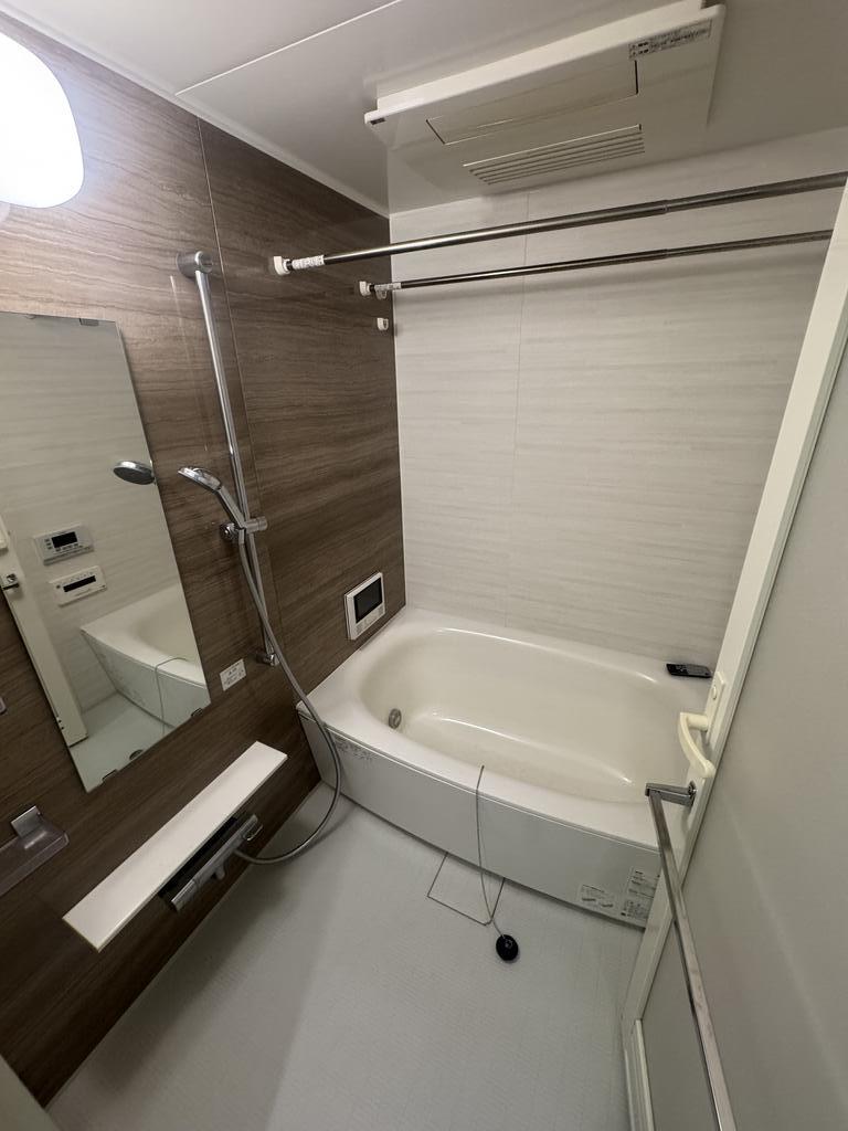 バス・シャワールーム　追炊き機能付き