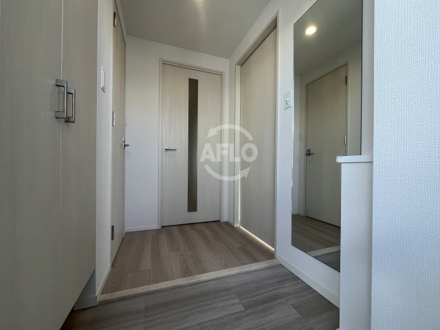 玄関　スプランディッド上本町WESTII　玄関