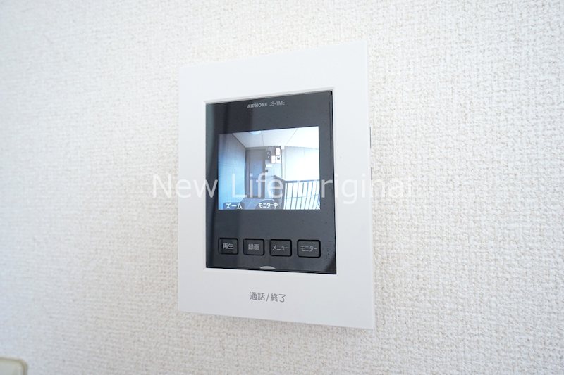 セキュリティ　同建物他部屋になります。現状優先です。