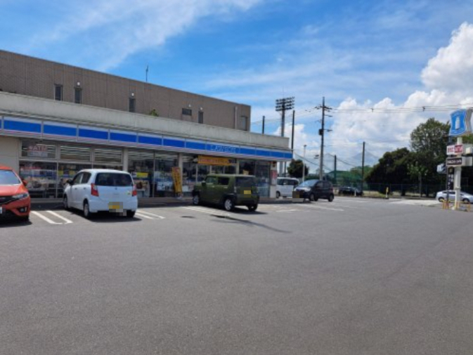コンビニ　ローソン ひたちなか北中根店（コンビニ）まで733m