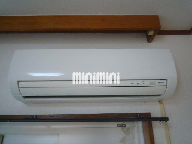 その他設備　リビングにエアコンが付いてます。