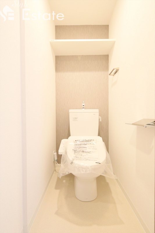 トイレ　同仕様内装