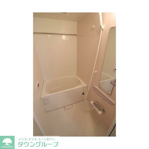 バス・シャワールーム　同施工会社設備施工例　現況優先