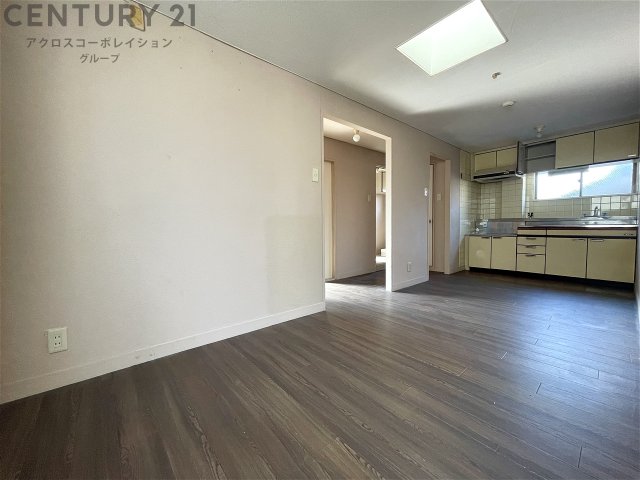 居室・リビング　こちらのリビングで趣味の時間をお楽しみください