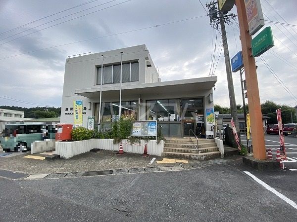 郵便局　藤岡郵便局（郵便局）まで499m