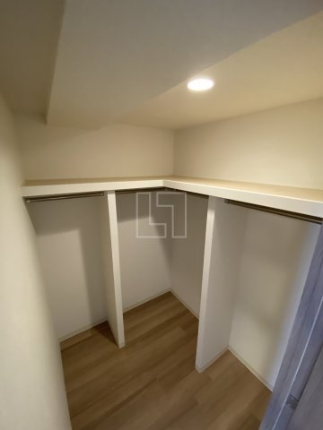 収納　プレサンス心斎橋ニスト　クローゼット