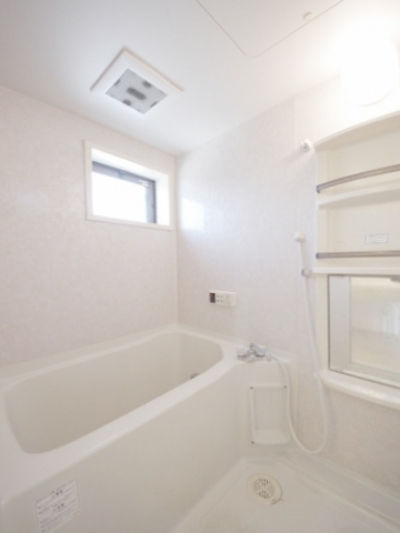 バス・シャワールーム　バス／シャワー（別室）