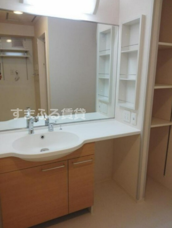 洗面設備　同仕様　反転タイプ