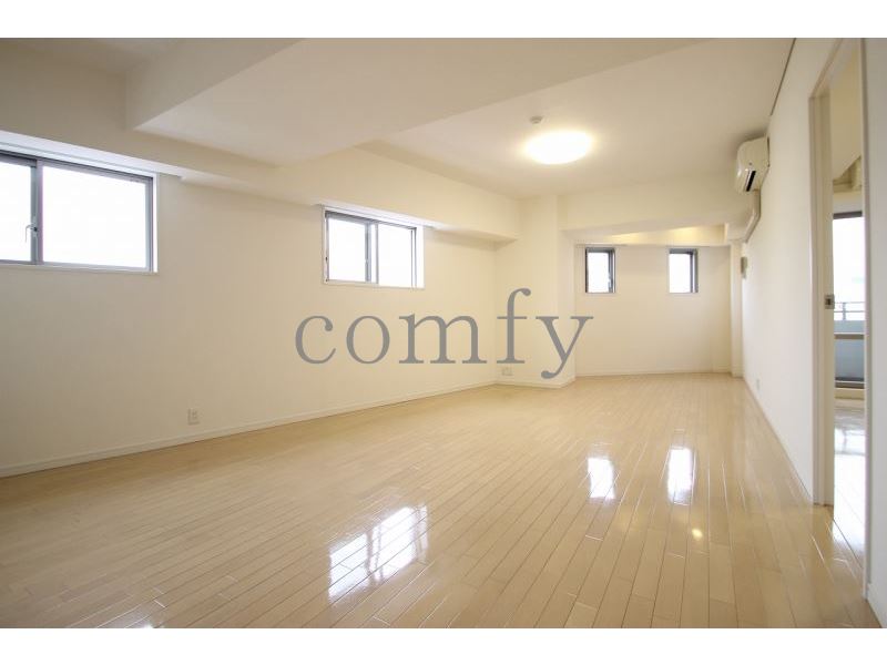 居室・リビング　開放感のあるリビングダイニング