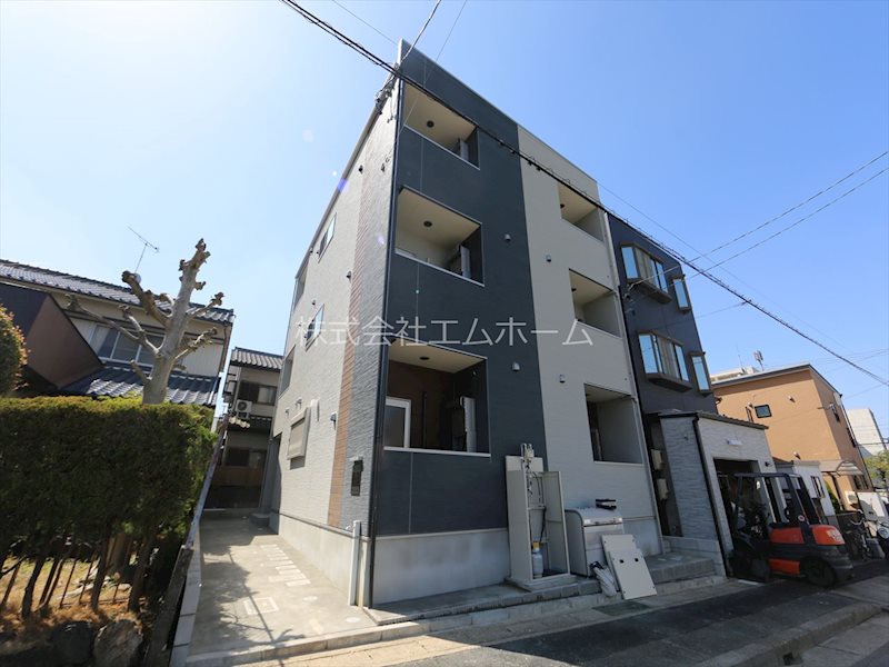 建物外観　外観　オートロック付　宅配ＢＯＸ有り　デザイナーズ