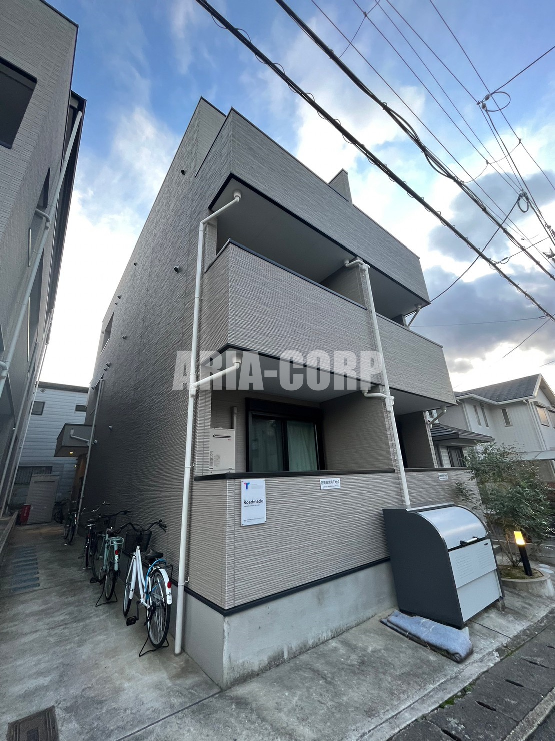 建物外観　2018年完成、大手ハウスメーカー施工デザイナーズ