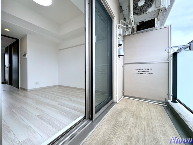 バルコニー　陽当たり良好なバルコニーです